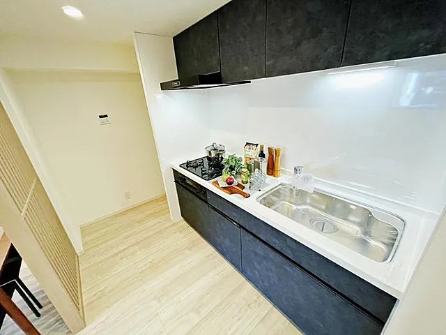 町田市中町3丁目の中古マンション2階部分のキッチンの写真