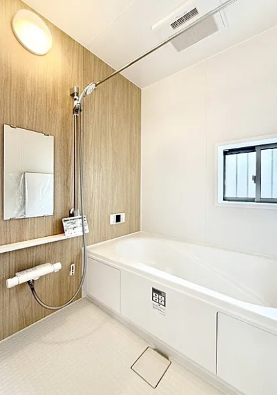 町田市成瀬2丁目の新築戸建てAのバスルームの写真