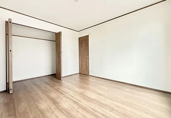 町田市成瀬2丁目の新築戸建てAの収納1の写真