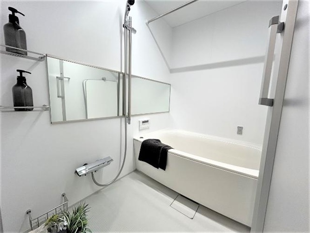 町田市成瀬6丁目の中古マンション11階部分のバスルームの写真