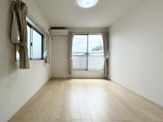 町田市西成瀬3丁目の中古戸建ての洋室1の写真