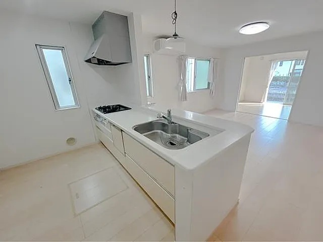 町田市西成瀬3丁目の中古戸建てのキッチンの写真