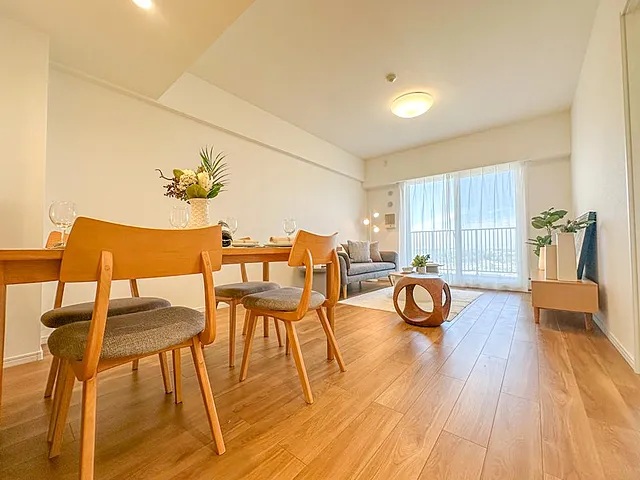 町田市小山ヶ丘1丁目の中古マンション9階部分のダイニングの写真