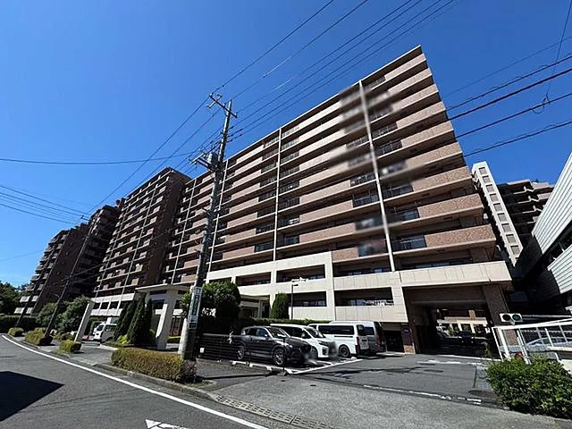 町田市小山ヶ丘5丁目の中古マンション7階部分の外観1枚目の写真