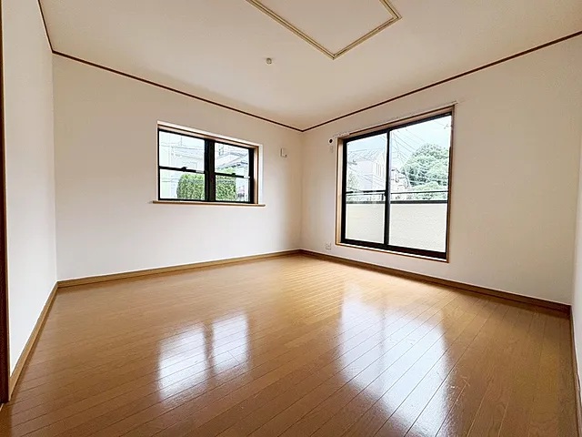 町田市小山町の中古戸建ての洋室1の写真