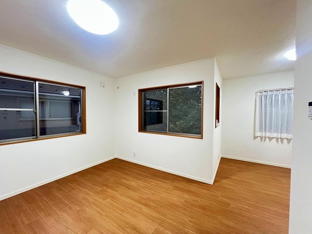 町田市小山町の中古戸建てのダイニングの写真