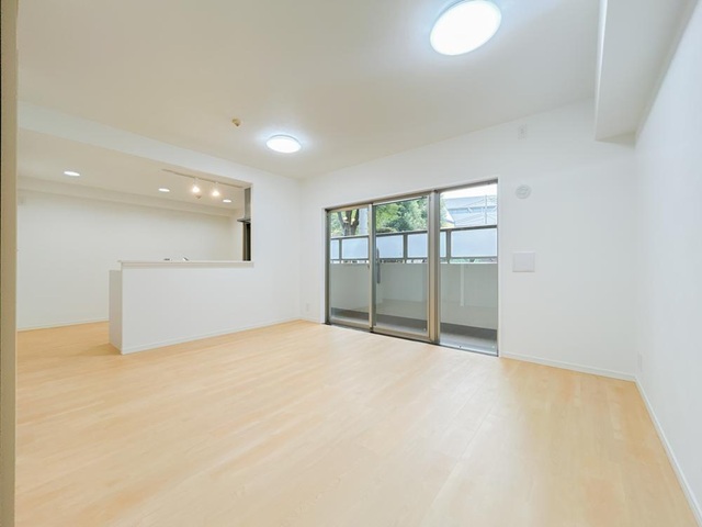 町田市忠生2丁目の中古マンション1階部分のダイニングの写真