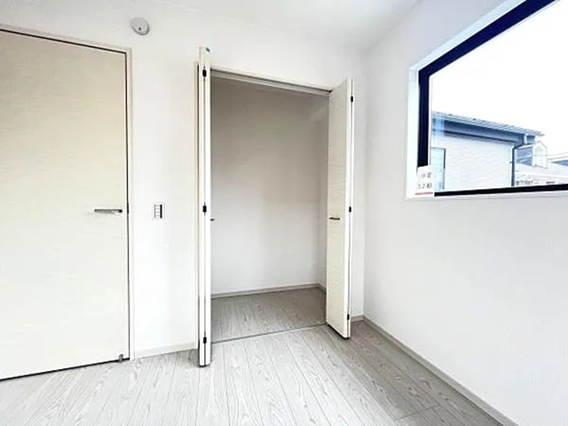 町田市鶴川6丁目の新築戸建ての収納の写真