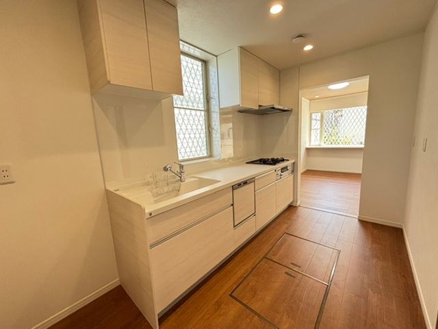 町田市薬師台2丁目の中古戸建てのキッチンの写真