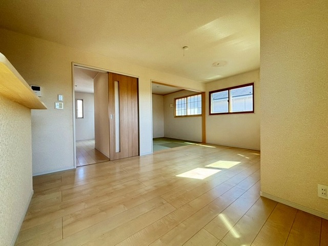 町田市山崎町の中古戸建てのダイニングの写真