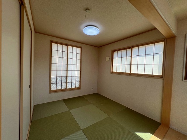 町田市山崎町の中古戸建ての和室の写真