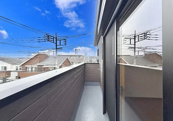 相模原市中央区相生3丁目の新築戸建て1号棟のバルコニーの写真