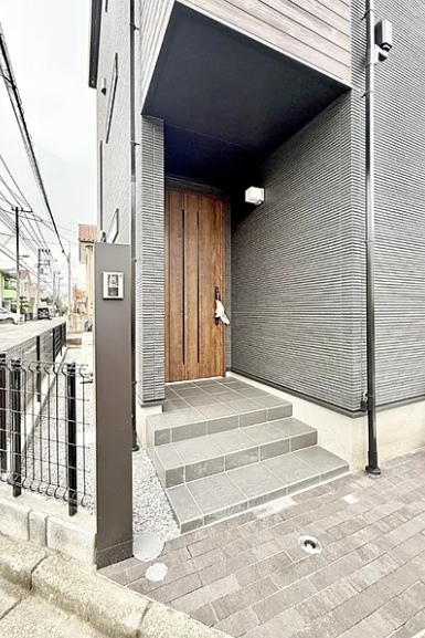 相模原市中央区相生3丁目の新築戸建て1号棟の玄関の写真