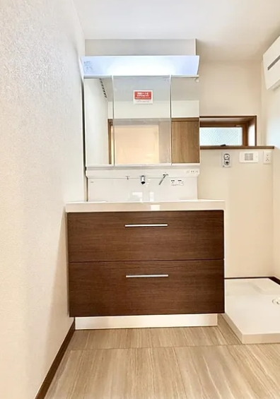 相模原市中央区相生3丁目の新築戸建て1号棟の洗面化粧台の写真