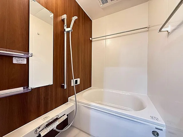 相模原市中央区光が丘3丁目の中古戸建てのバスルームの写真