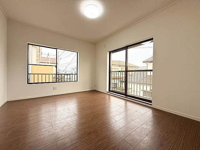 相模原市中央区光が丘3丁目の中古戸建ての洋室1の写真