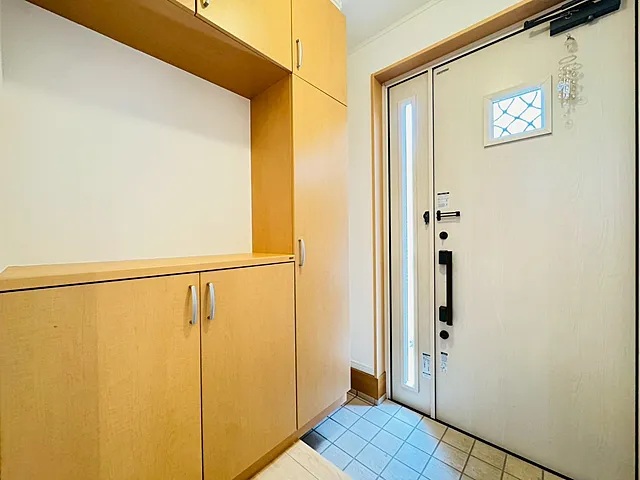 相模原市中央区上溝1丁目の中古戸建ての玄関の写真