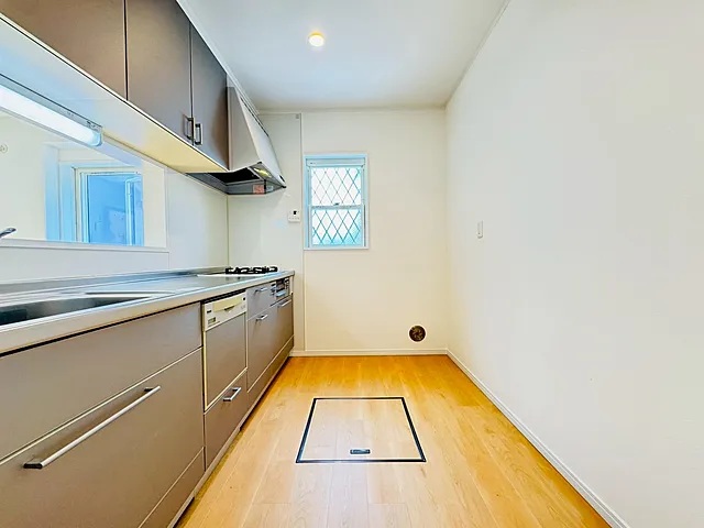 相模原市中央区上溝1丁目の中古戸建てのキッチンの写真