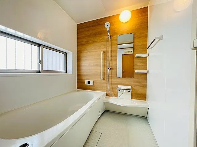 相模原市中央区小山1丁目の中古戸建てのバスルームの写真