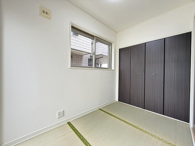 相模原市中央区小山2丁目の中古戸建ての和室の写真