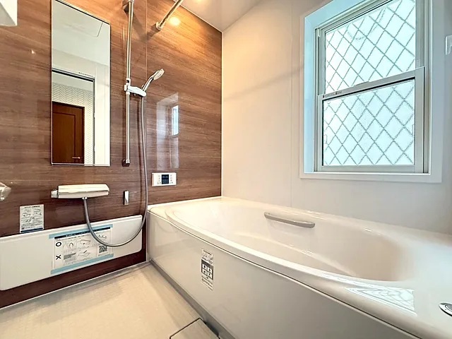 相模原市中央区田名の中古戸建てのバスルームの写真