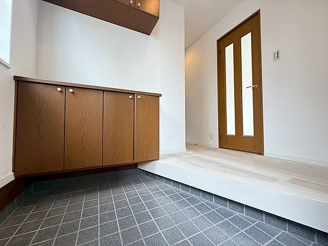 相模原市中央区田名の中古戸建ての玄関の写真