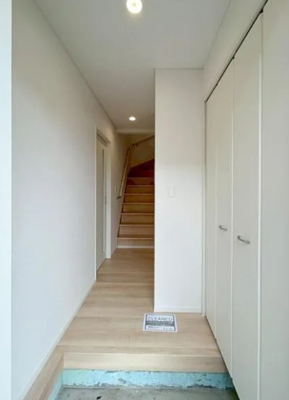 相模原市中央区共和3丁目の新築戸建て1号棟の廊下の写真
