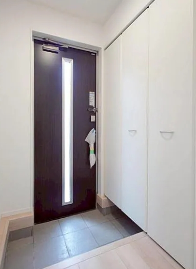 相模原市中央区共和3丁目の新築戸建て10号棟の玄関の写真