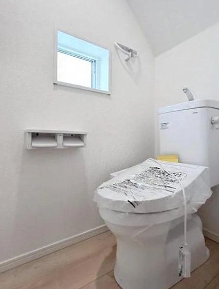 相模原市中央区共和3丁目の新築戸建て10号棟のトイレ1Fの写真