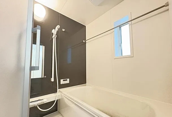 相模原市中央区共和3丁目の新築戸建て5号棟のバスルームの写真