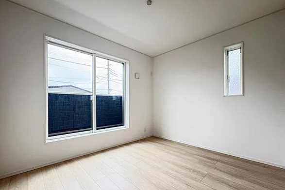 相模原市中央区共和3丁目の新築戸建て5号棟の洋室2の写真