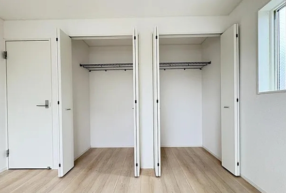 相模原市中央区共和3丁目の新築戸建て5号棟の収納1の写真