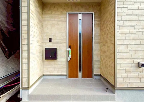 相模原市中央区共和3丁目の新築戸建て8号棟の玄関の写真