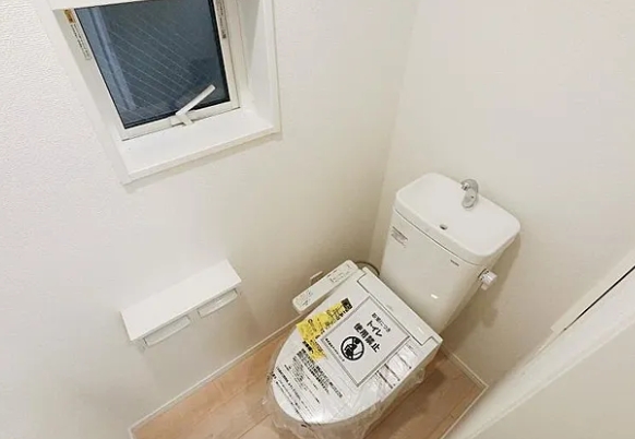 相模原市中央区横山4丁目の新築戸建て1号棟のトイレ1Fの写真