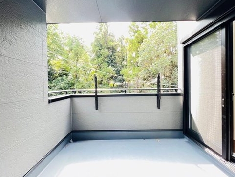相模原市中央区陽光台4丁目の新築戸建てのバルコニーの写真