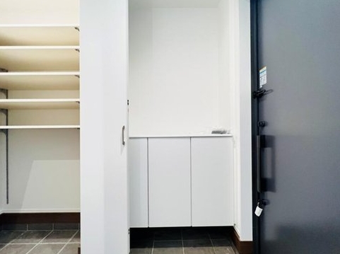 相模原市中央区陽光台4丁目の新築戸建ての玄関の写真