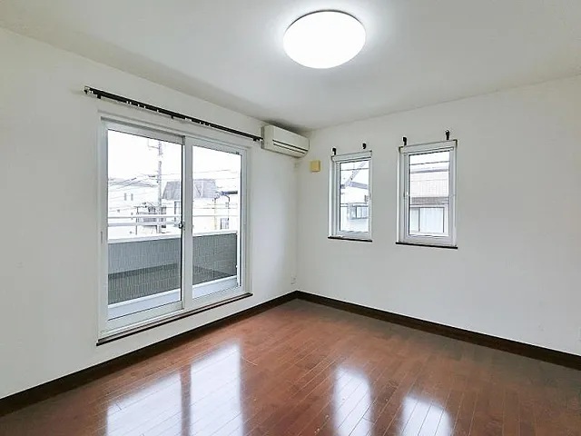 相模原市緑区西橋本4丁目の中古戸建ての洋室1の写真