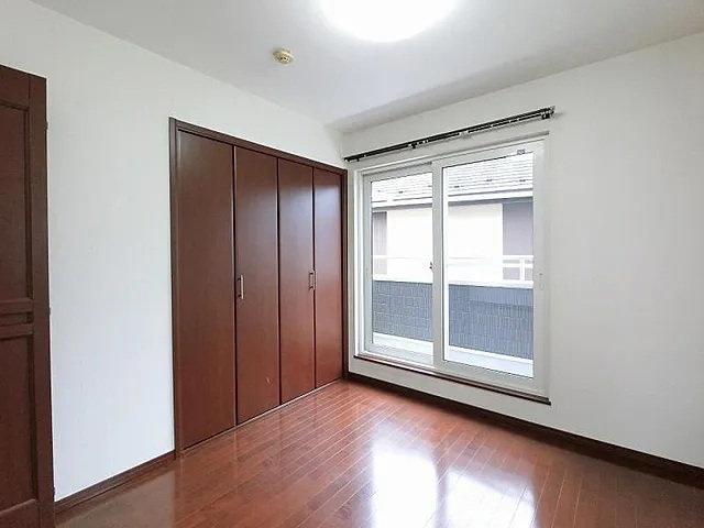 相模原市緑区西橋本4丁目の中古戸建ての洋室2の写真