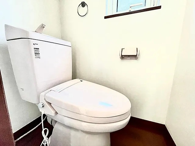 相模原市緑区西橋本4丁目の中古戸建てのトイレの写真