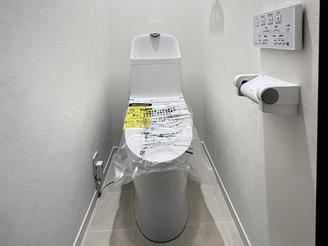 相模原市緑区下九沢の中古戸建ての2階トイレの写真