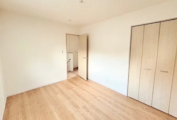 相模原市緑区城山1丁目の新築戸建て2号棟の収納3の写真