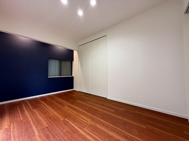 相模原市緑区若葉台3丁目の中古戸建ての洋室2の写真