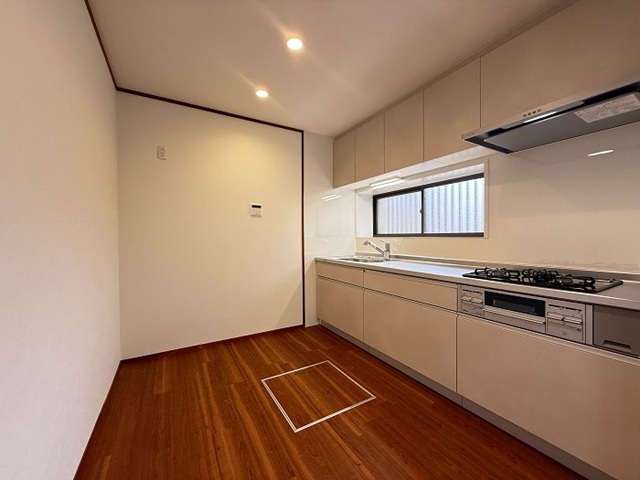 相模原市緑区若葉台3丁目の中古戸建てのキッチンの写真