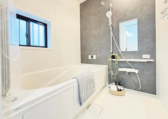 相模原市南区麻溝台8丁目の新築戸建てのバスルームの写真