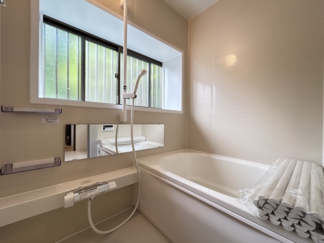 相模原市南区東大沼1丁目の中古戸建てのバスルームの写真