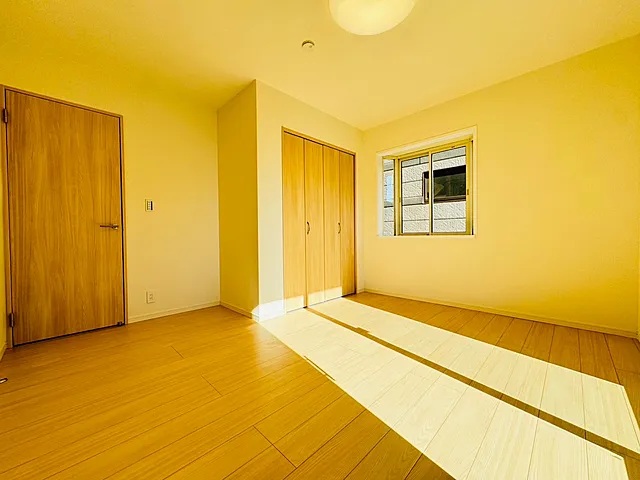 相模原市南区上鶴間2丁目の中古戸建ての洋室1の写真