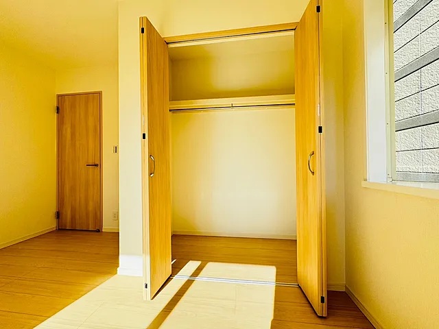 相模原市南区上鶴間2丁目の中古戸建ての収納の写真