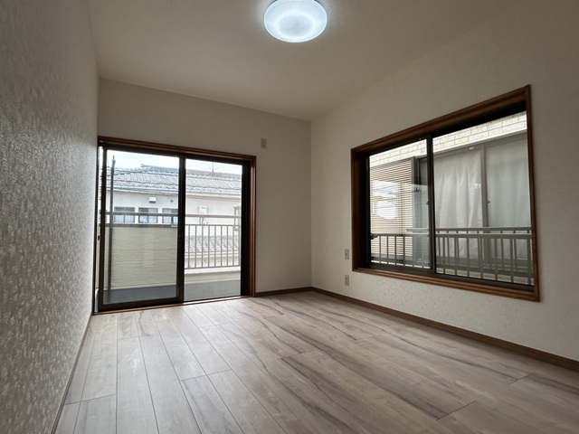 相模原市南区御園4丁目の中古戸建ての洋室2写真