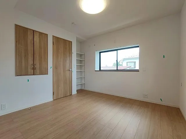 相模原市南区西大沼5丁目の中古戸建ての洋室1の写真