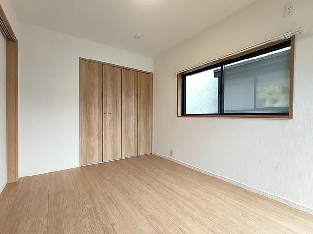 相模原市南区西大沼5丁目の中古戸建ての洋室4の写真